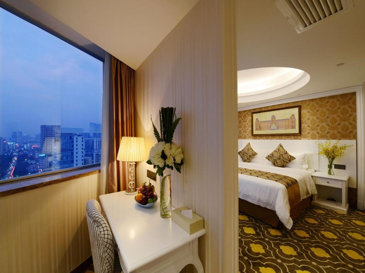 Готель Ramada Encore Wyndham Nanning City Center Qingxiu Екстер'єр фото